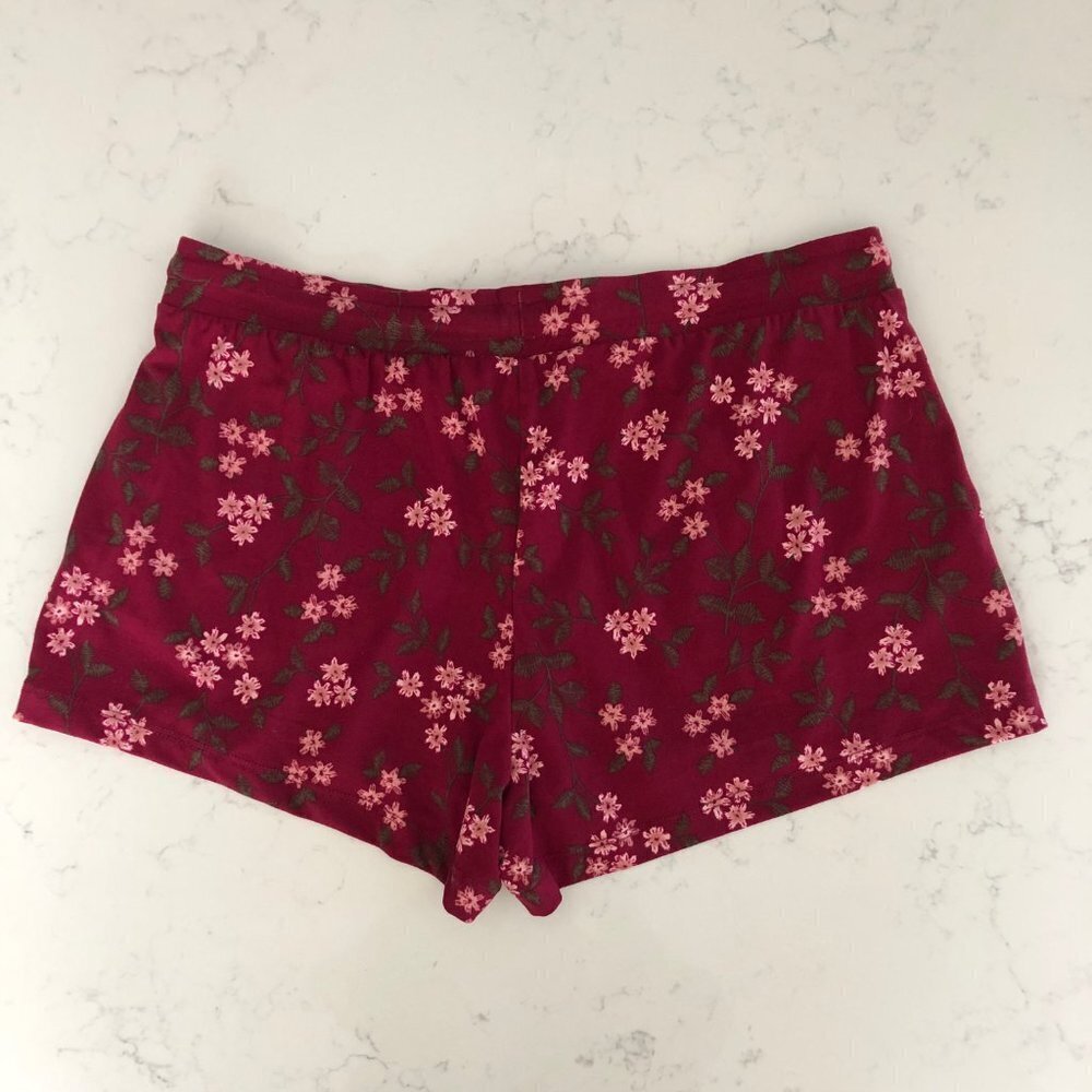 la Vie en Rose Athleisure Pull On Poly Floral PJ Shorts Burgundy Pink Sz M NWT - Picture 3 of 8
